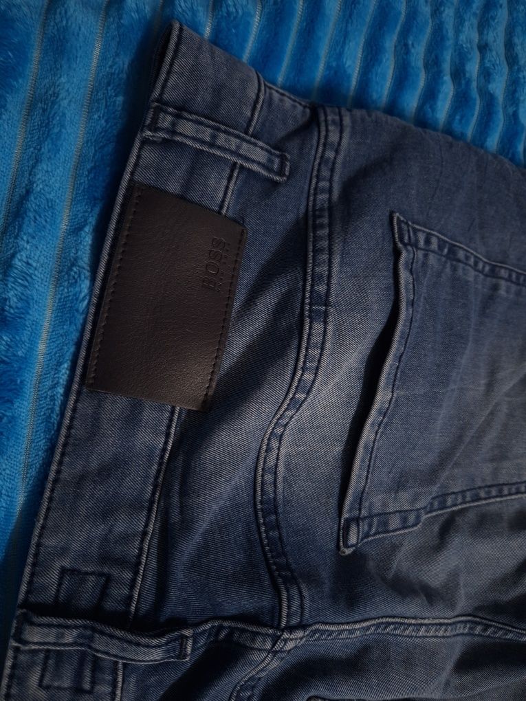 Spodnie jeansy Hugo Boss rozmiar M