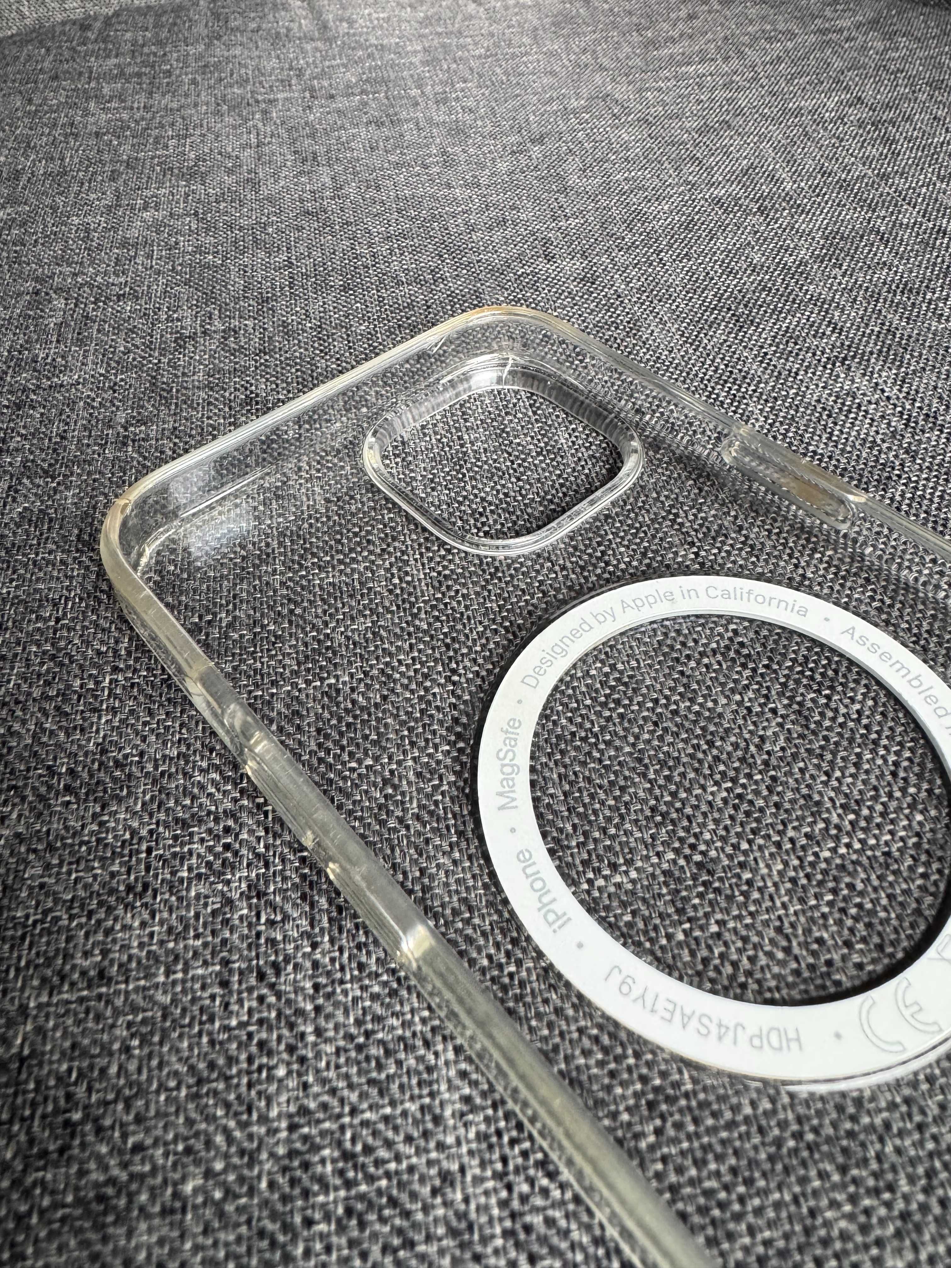Oryginalne Etui Apple iPhone 14 Clear Case MagSafe