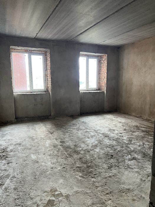 Велика квартира 86 м2 в новобудові