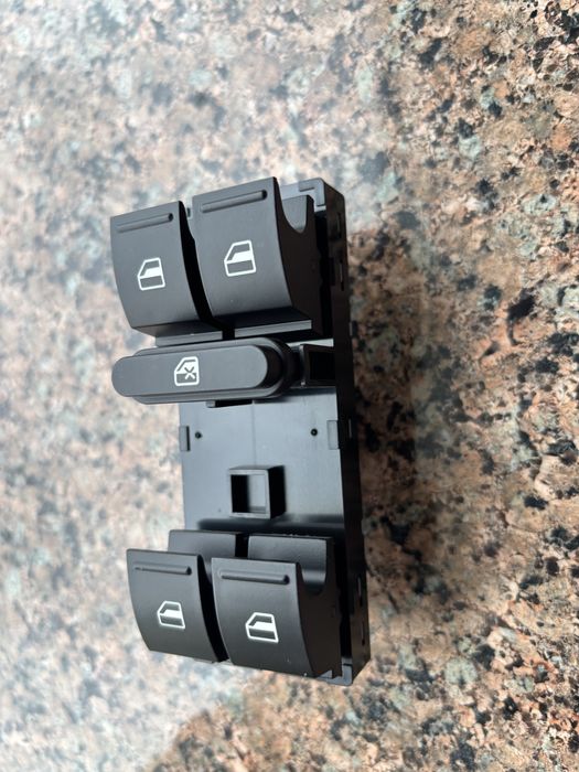 Блок кнопок склопідіймача vw golf passsat golf plus jetta