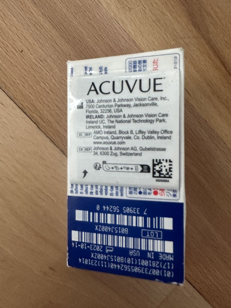 Soczewki acuvue +4,25 -BC 8.4 / 5 sztuk