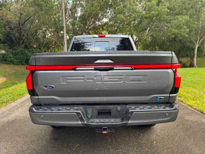 2022 Ford F-150 Lightning