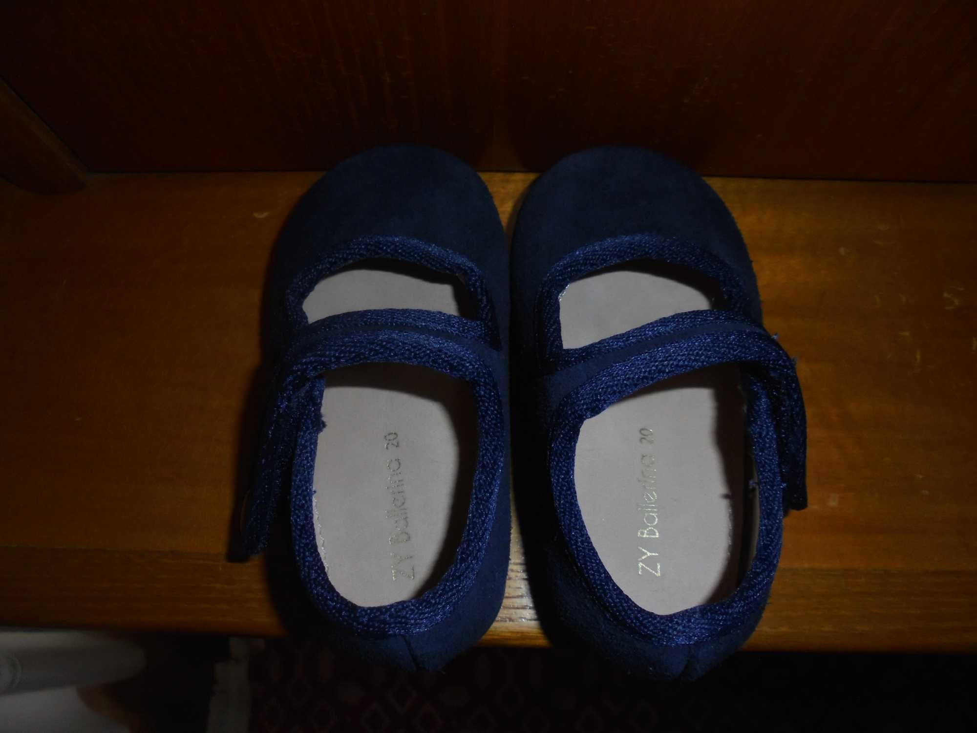 sapatos de menina cor azul lindos