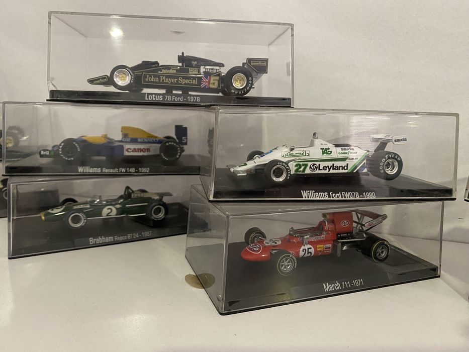 Coleção de 40 carrinhos F1 Escala 1:43 (Ler descrição)