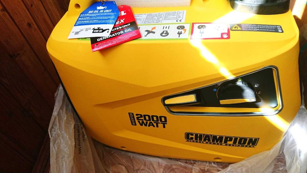 Генератор інверторний Champion 82001i-e