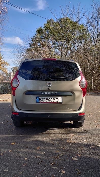 Dacia Lodgy 2012 • 7 місць • ГБО 4 покоління