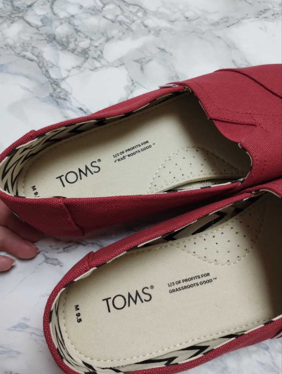 Мокасины, Эспадрильи Toms