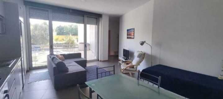 Aluga-se T1 - 1.ª Linha Figueira da Foz (Mobilado e equipado)