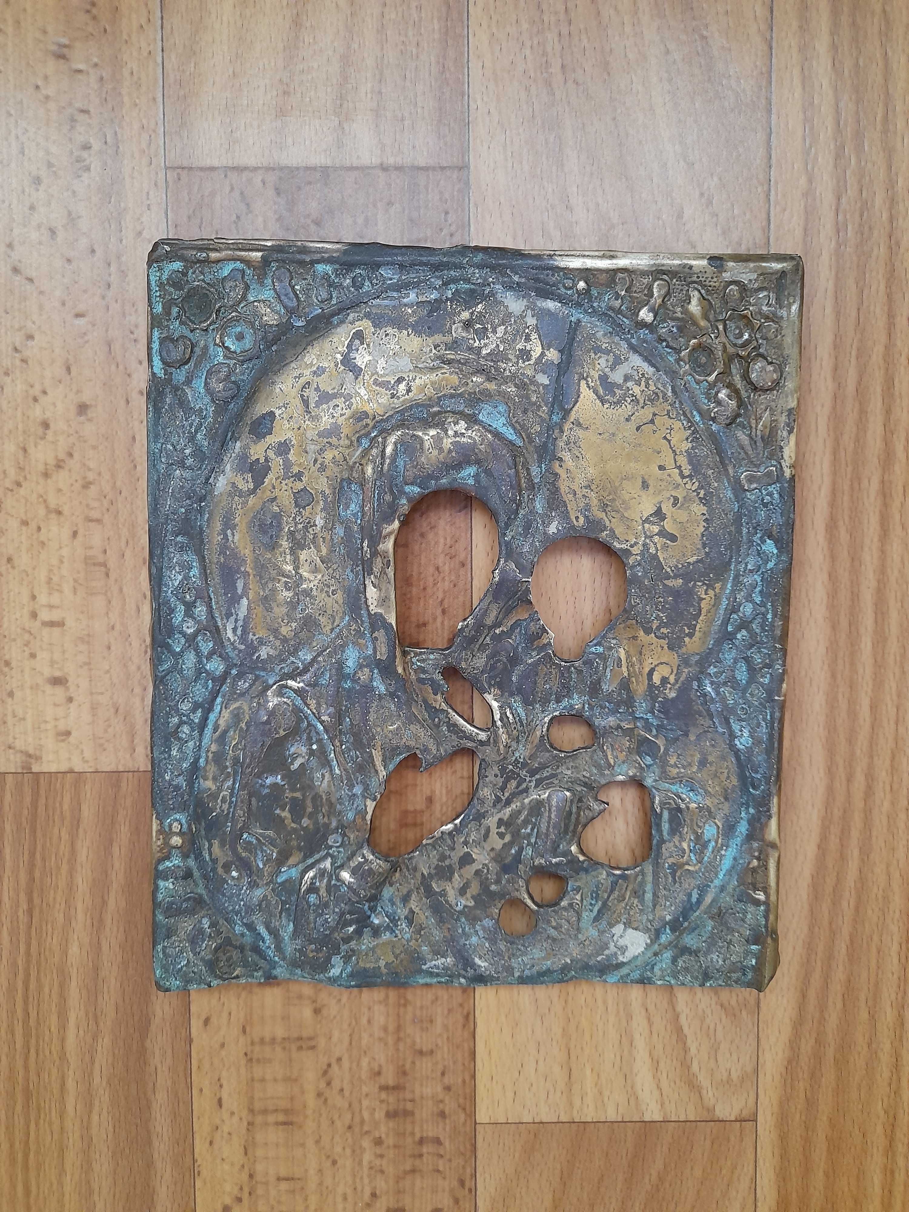 Оклад иконы старинный металлический, 14 х 16 см.