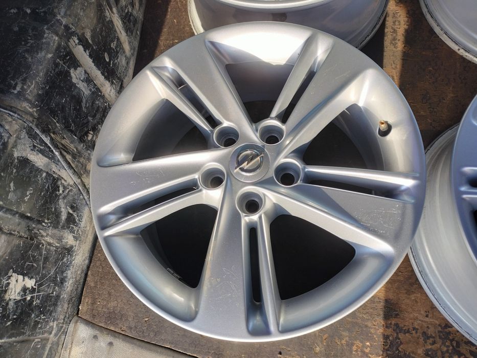 Alufelgi 17 cali opel Insignia b 5x115