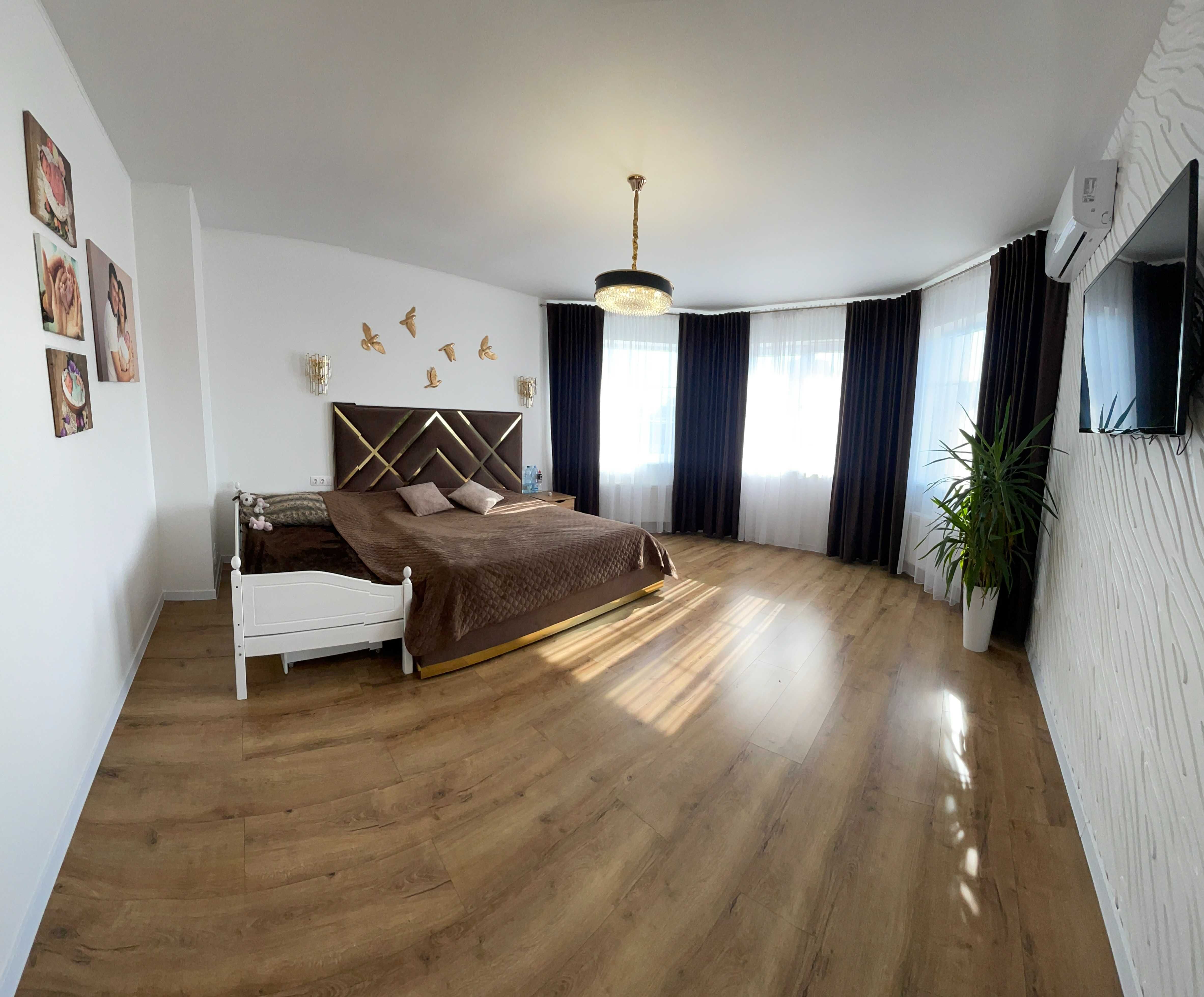 Продаж НОВОГО будинку 250m² +80m² гостьовий будинок з сауною + басейн