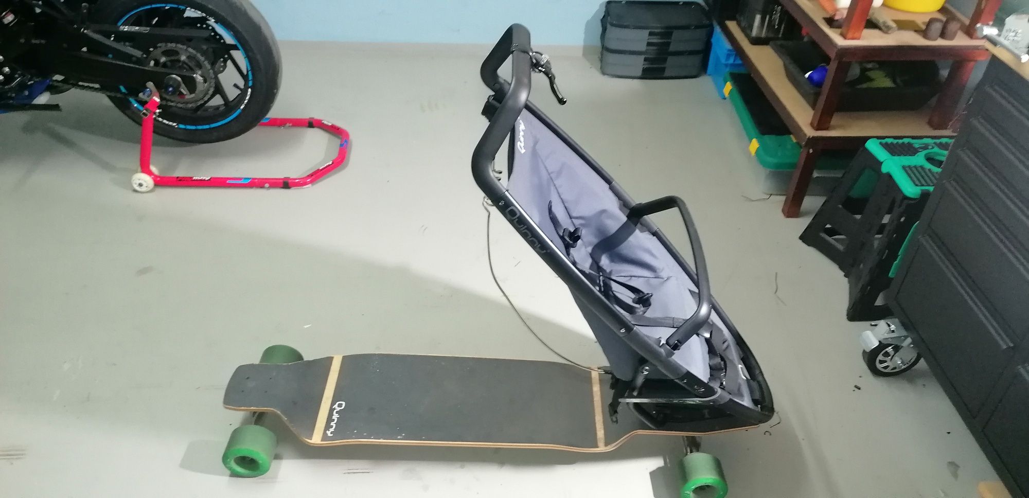 Skate quinny  como novo
