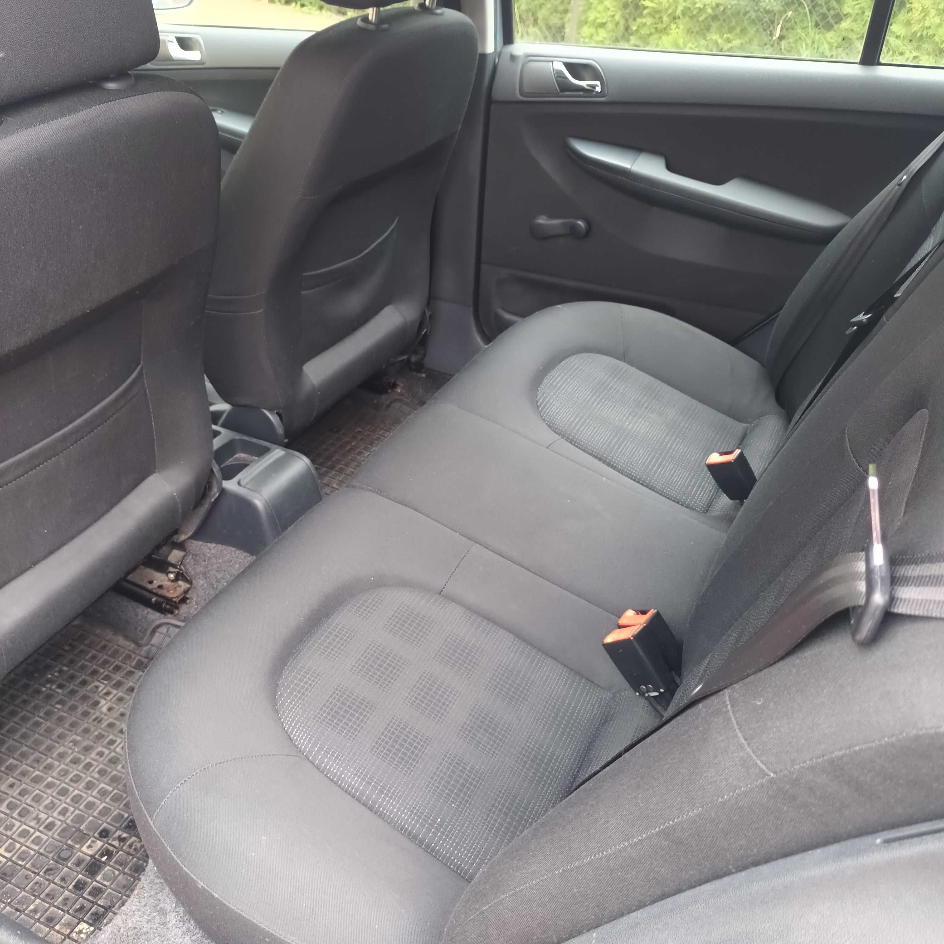 Sprzedam samochod skoda fabia  kombi  2005 r