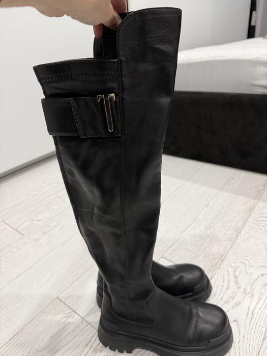 Чоботи ,ботфорти  37 р