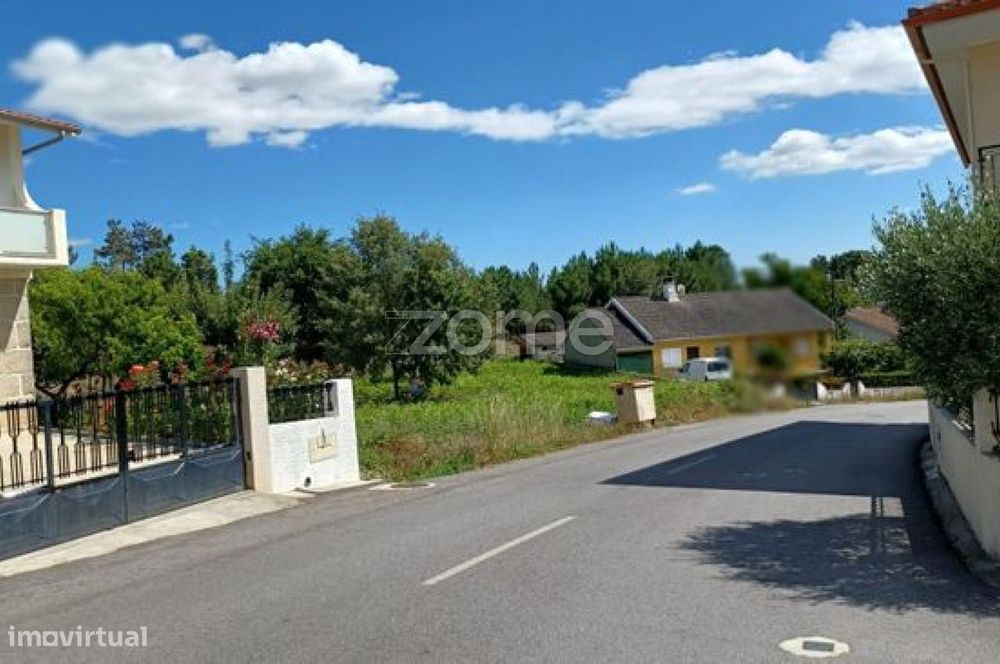 Terreno com 4800m2 área total, inserido no PDM-Lage Vila Real