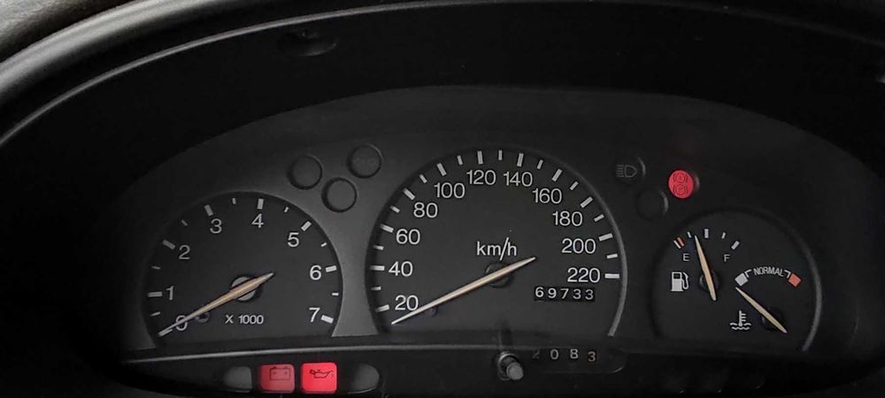 Vendo Ford fiesta de 1999, com 69,000 km. Bateria nova