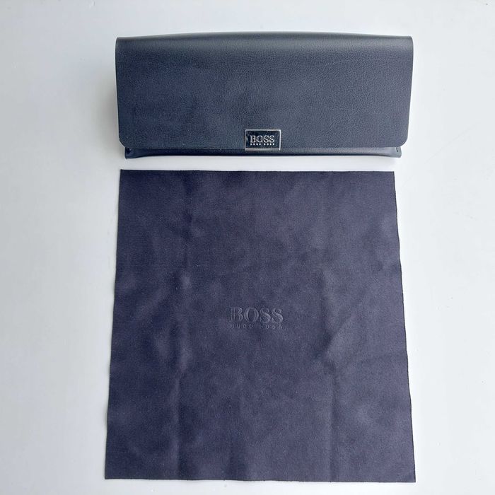 Hugo Boss - Oryginalne etui na okulary