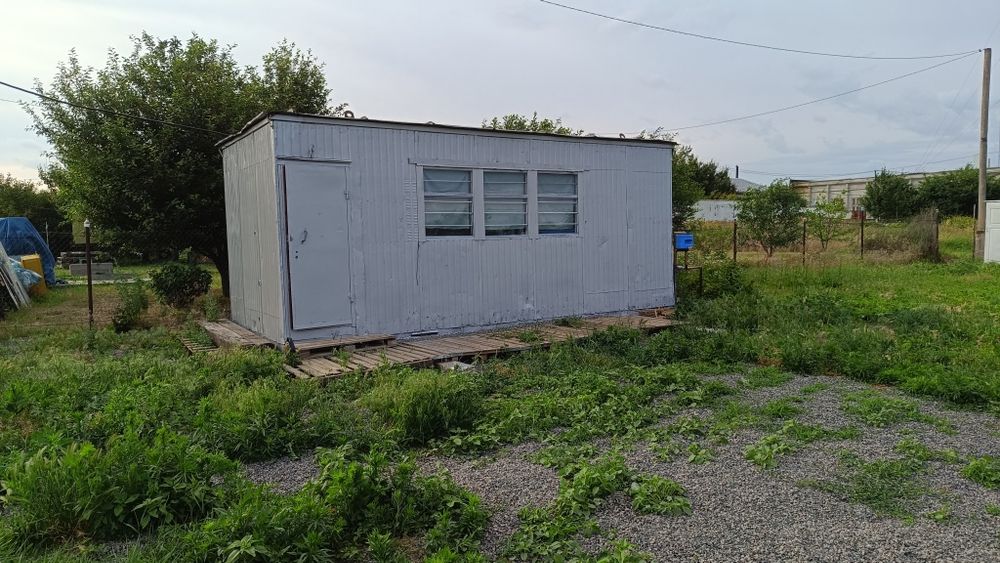 Дача у місті по вул.Чіковані