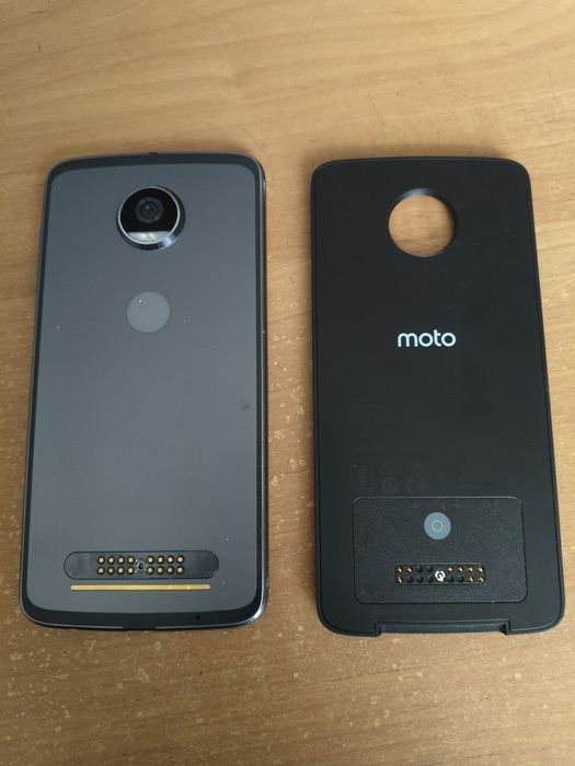 Телефон Moto Z2 Play 4/64GB + Power Pack