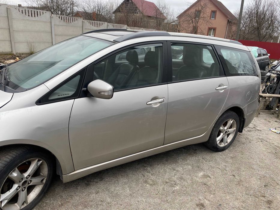 Mitsubishi Grandis Кришка багажніка і інше