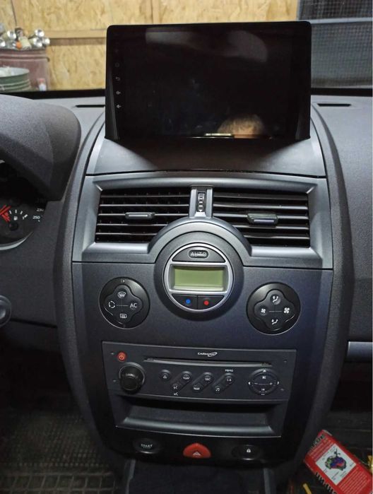 Магнітола Renault Megane 3, Fluence 2008-2014, Megane 2 2002-2009