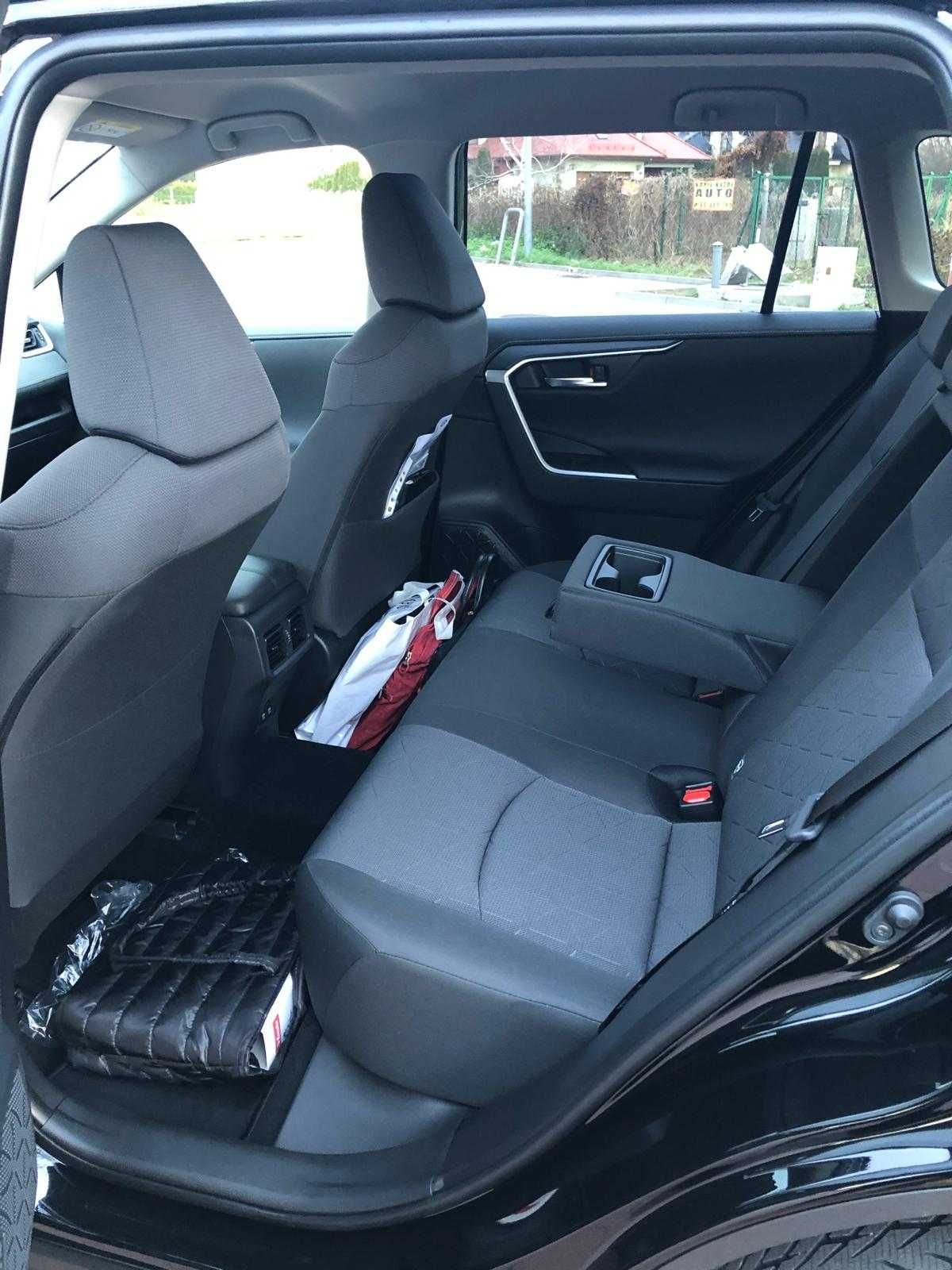 rav 4 TOYOTA 2019