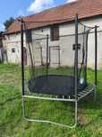 Trampolina w dobrym stanie 6 słópków