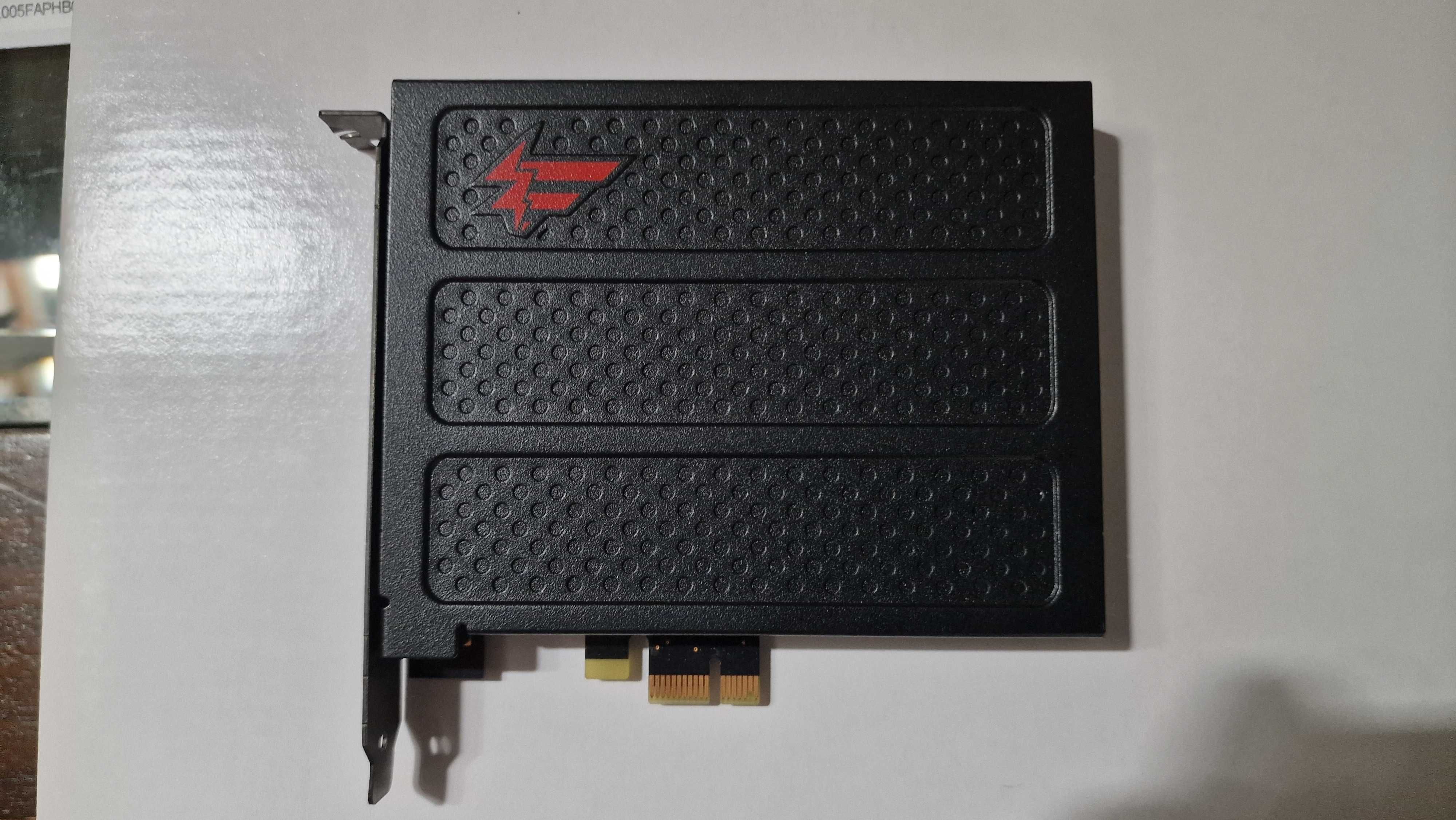 Creative Sound Blaster x-fi titanium fatal1ty sb0880