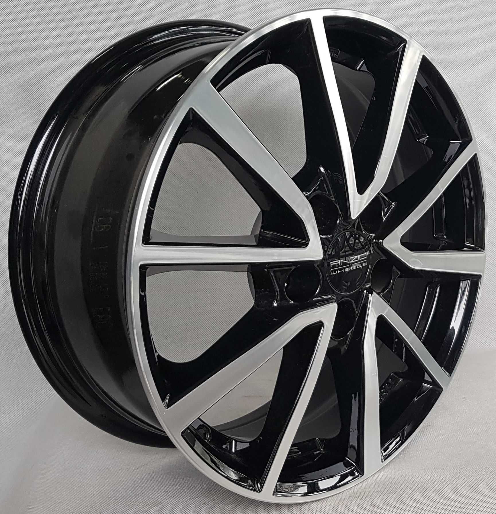 Felgi Anzio 17 VW Passat B8 B7 Tiguan 2 T-Roc Skoda Superb 3 Seat Leon
