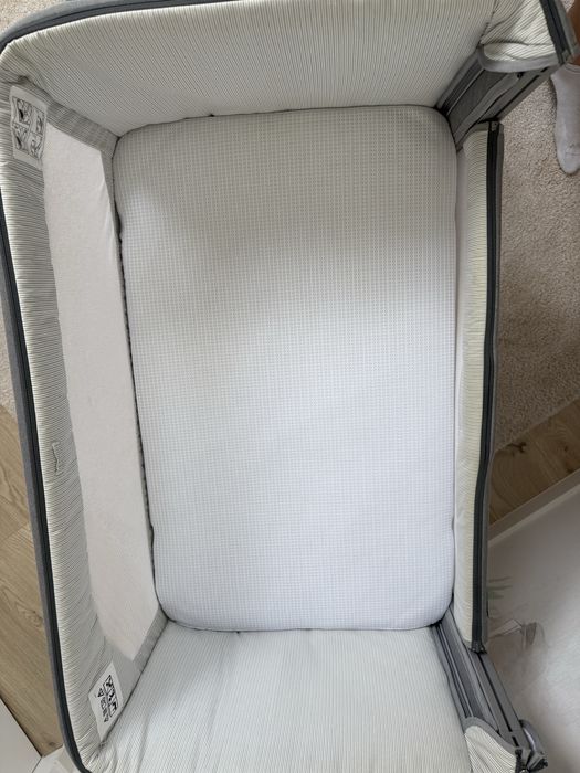 Chicco next2me magic, szare