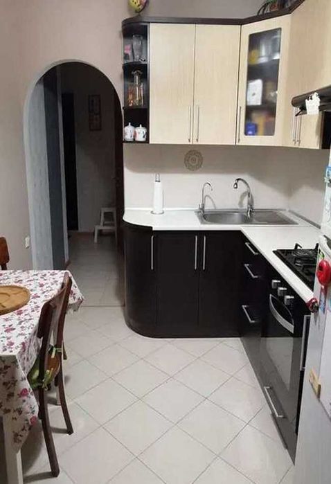 2К Продам двухкомнатную квартиру в центре tir-05