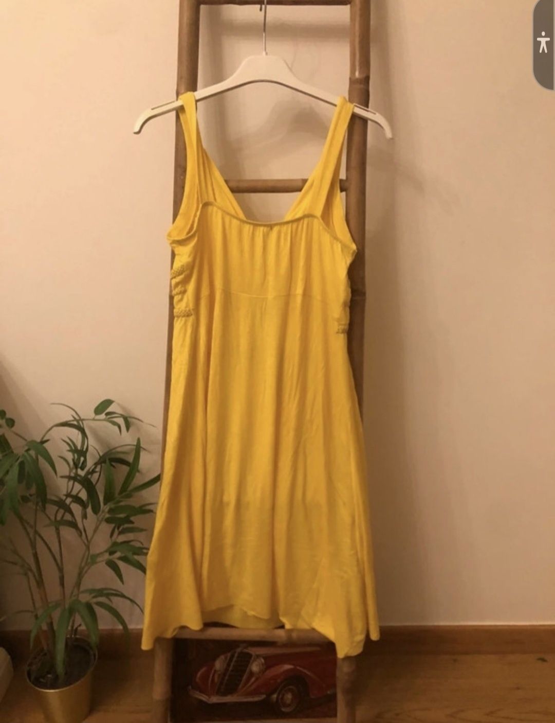 Vestido  elegante, de verão,  amarelo