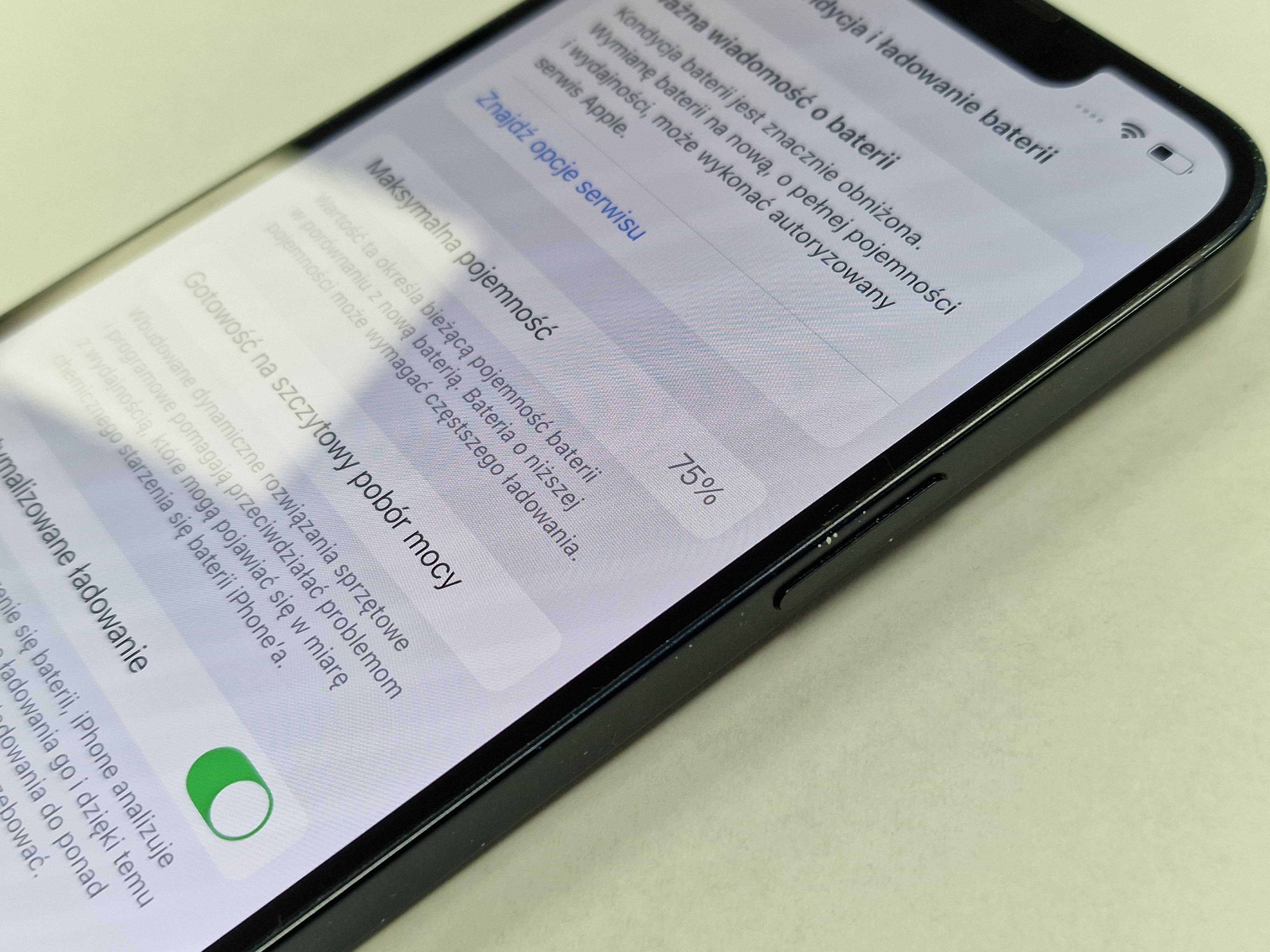 Iphone 13 256GB/ Midnight/ BAT 75%/ Grade C