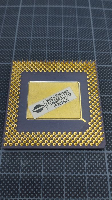 Процессор AMD-5K 1996г.