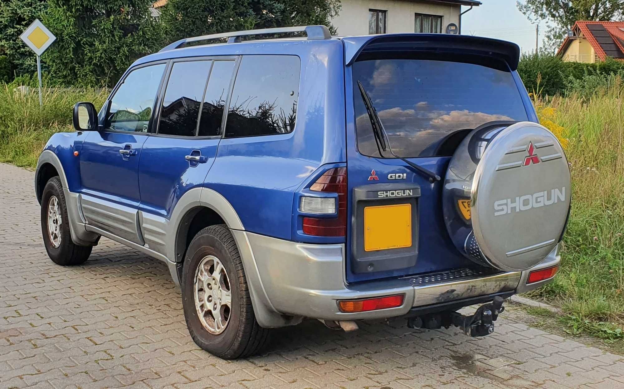 Mitsubishi Shogun (Pajero) długi 2001r 3.2GDI 200KM automat anglik