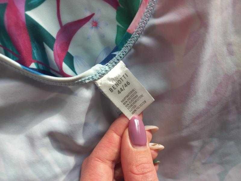 Суцільний купальник 46 розмір новий