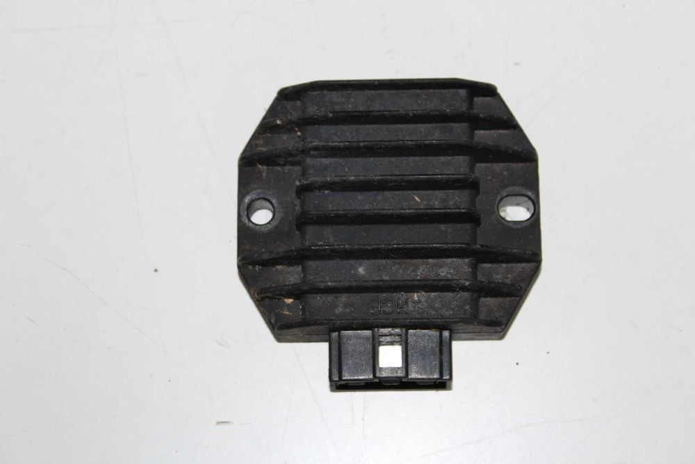 YAMAHA GIGGLE 50 regulator napięcia