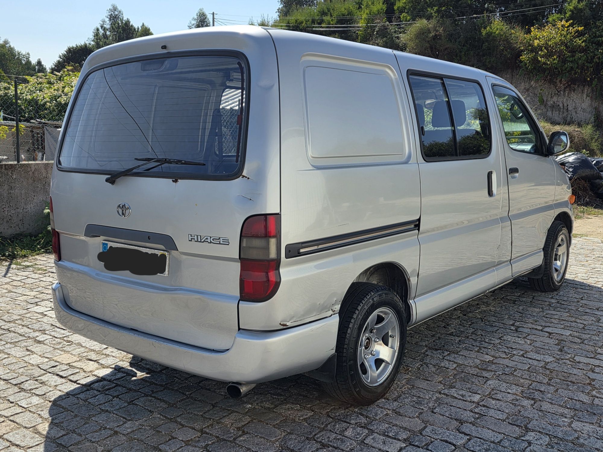 Toyota hiace 2.5
