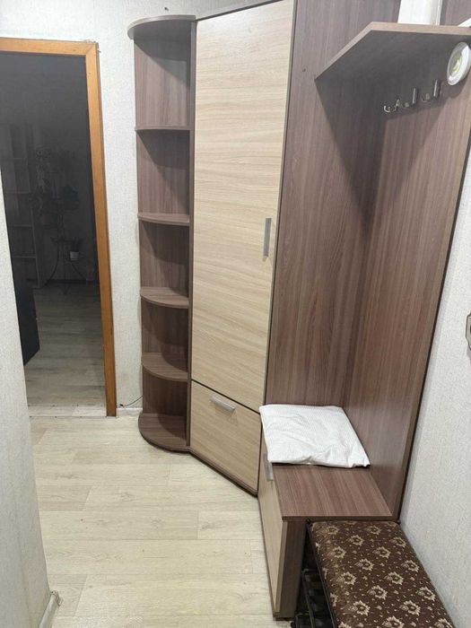 Продам 2-к квартиру с ремонтом, 2/5 эт, центр Черемушек (3-251-264 ОФ)