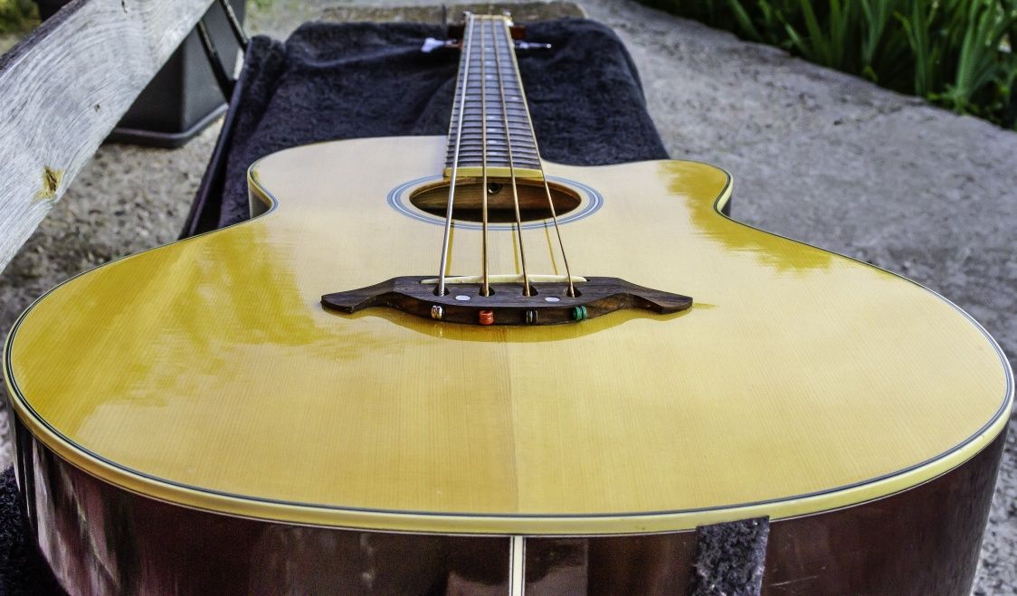 Akustyczna gitara basowa NASHVILLE,