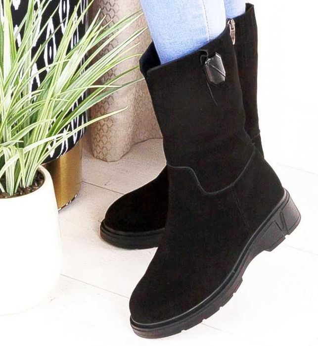 Kozaki damskie skórzane wysokie ocieplane śniegowce B-219 BK roz. 39