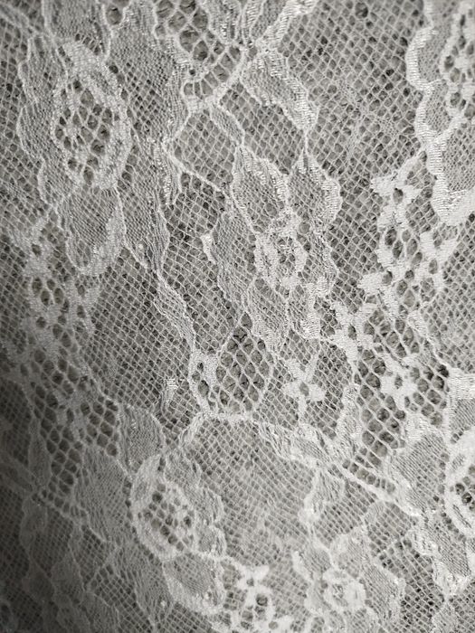 Гарна сукня на дівчинку