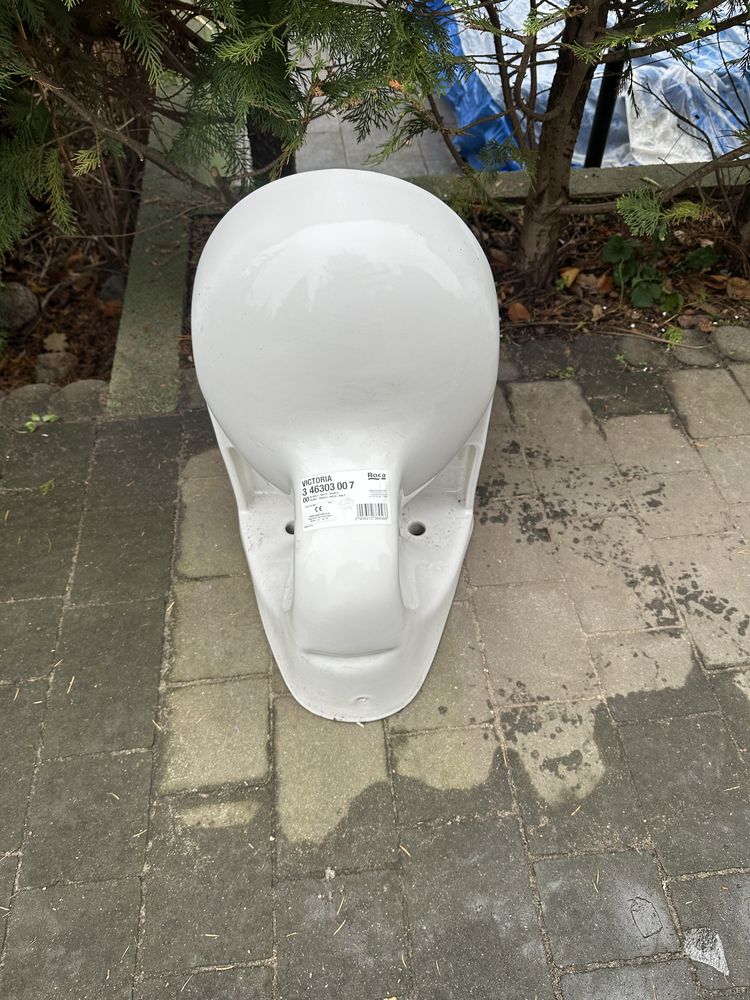 Misa WC biała Roca podwieszana z demontażu