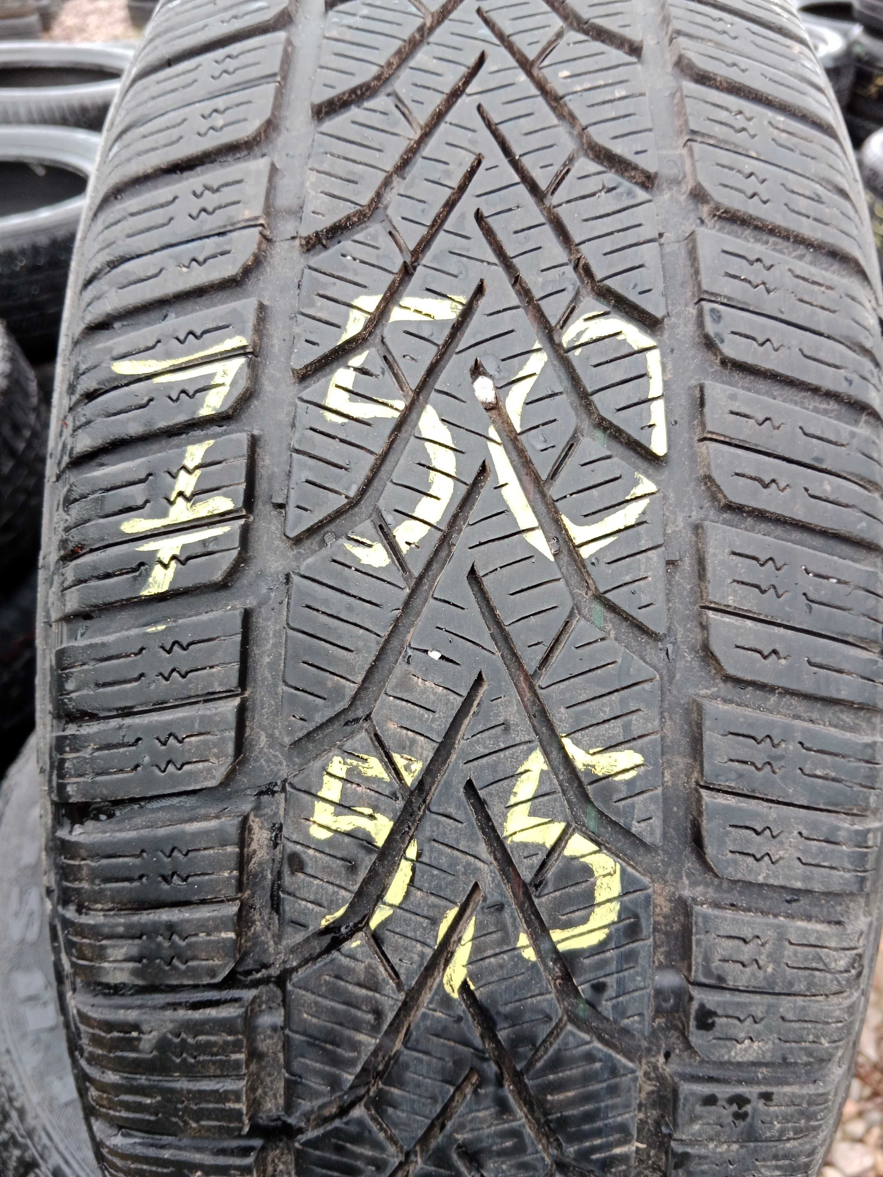 Opona używana 205/55R16 Semperit Speed Grip 2 1szt.