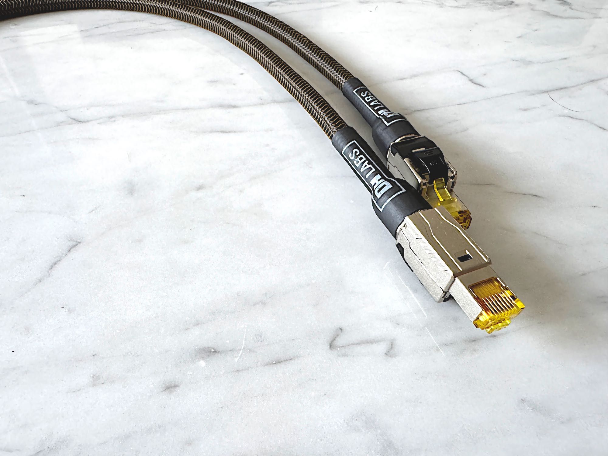 DH Labs Reunion CAT8 Ethernet Cable 2szt. Przewody Audio LAN Srebro