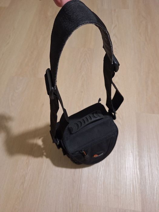 Bolsa Lowepro preta