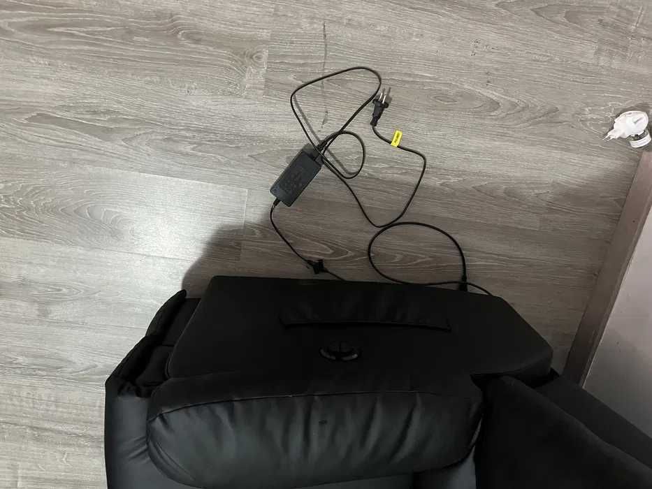 Cadeirão com comando