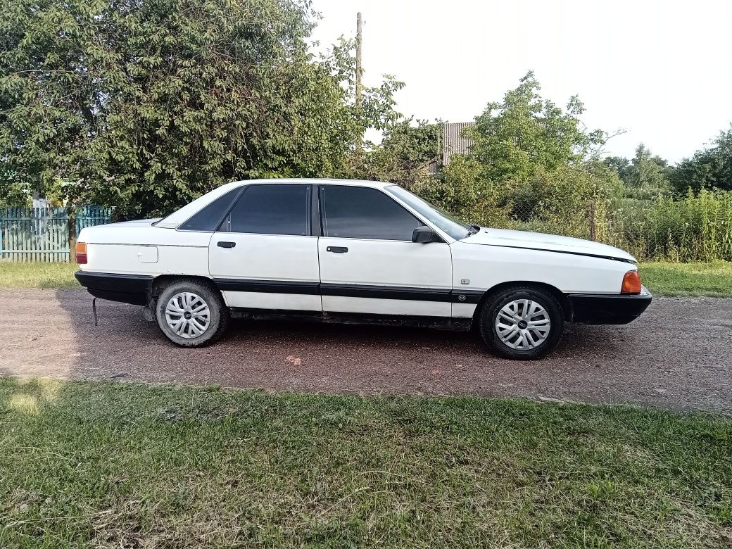 Продам ауді 100 с3 1986 рік