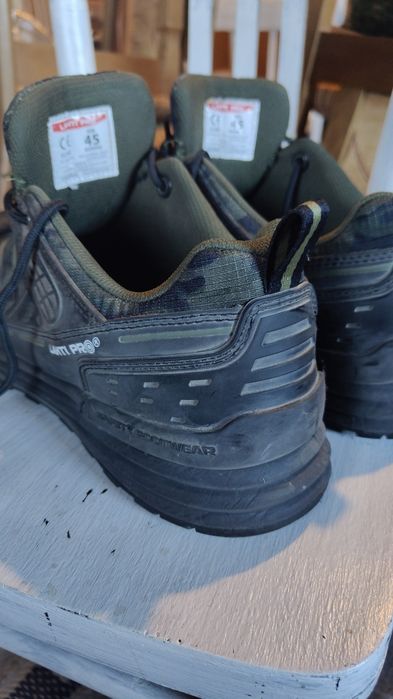 Buty Lahti pro 45 , obuwie bezpieczne