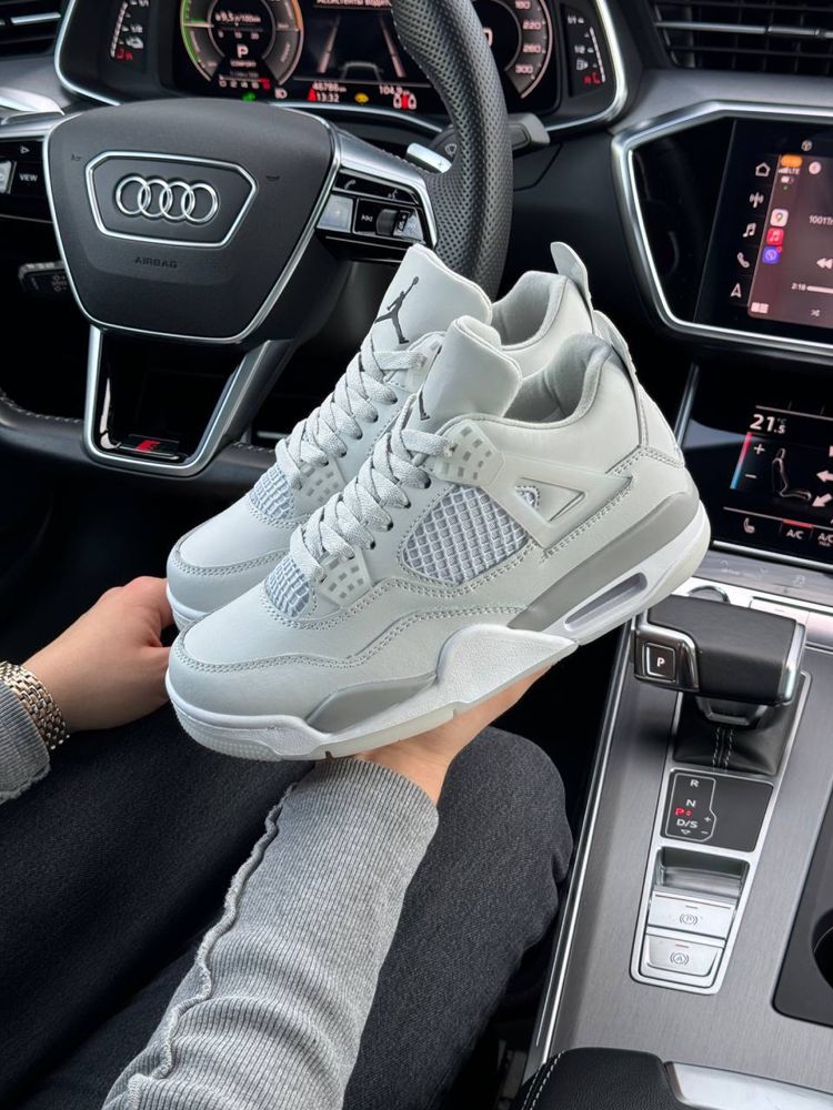 Женские кроссовки аир джордан ретро Air Jordan 4 Retro Gray White